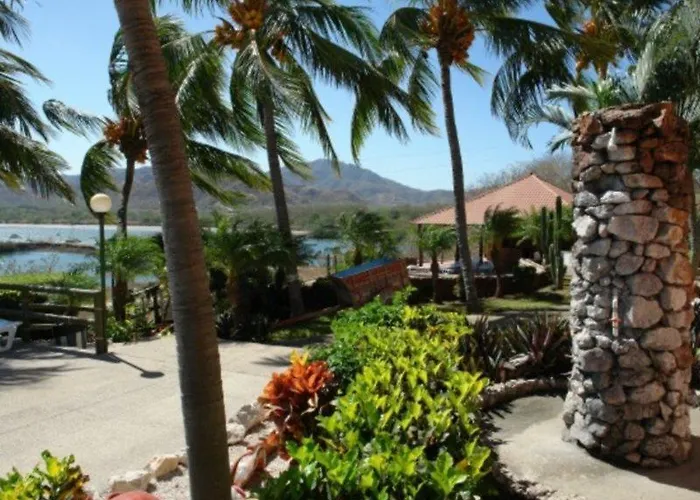 Hotel Flamingo Marina 4*